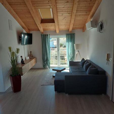 Apartment Julia Funtana Eksteriør bilde